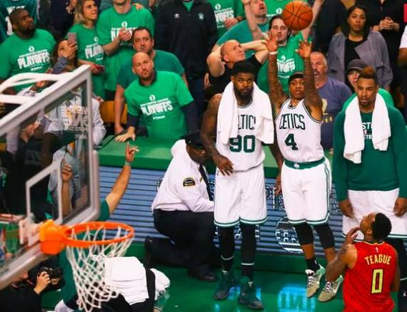 对话中更为 对话中更为